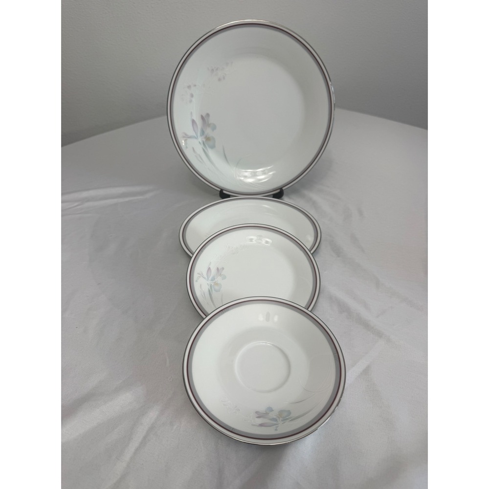 Noritake Malverne 3501 Fine China Plates Floral Iris Japan Set of 4 Mixed Sizes